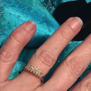 Stunning 14K gold diamond ring! 💍 💎